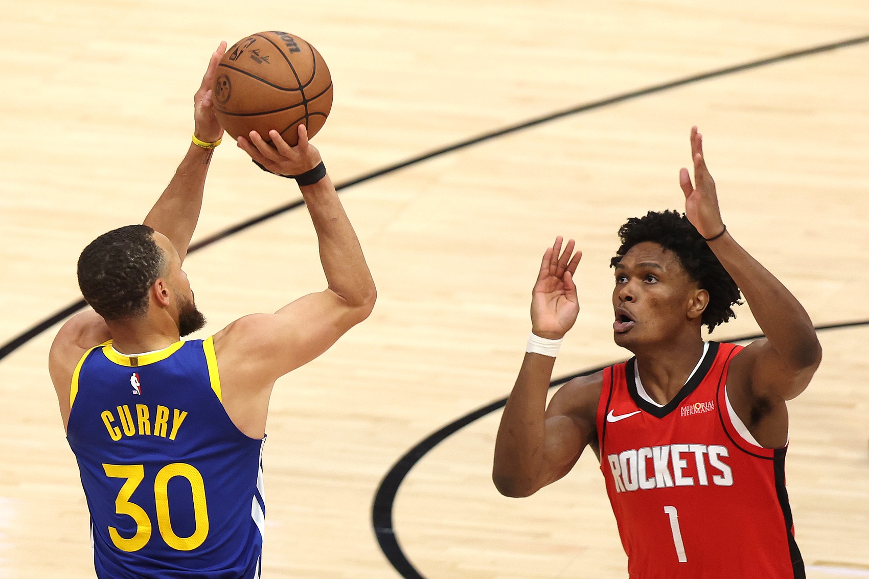 火箭客场胜掘金,收获高兴的一战的简单介绍 火箭客场胜掘金,收获高兴的一战的简单介绍