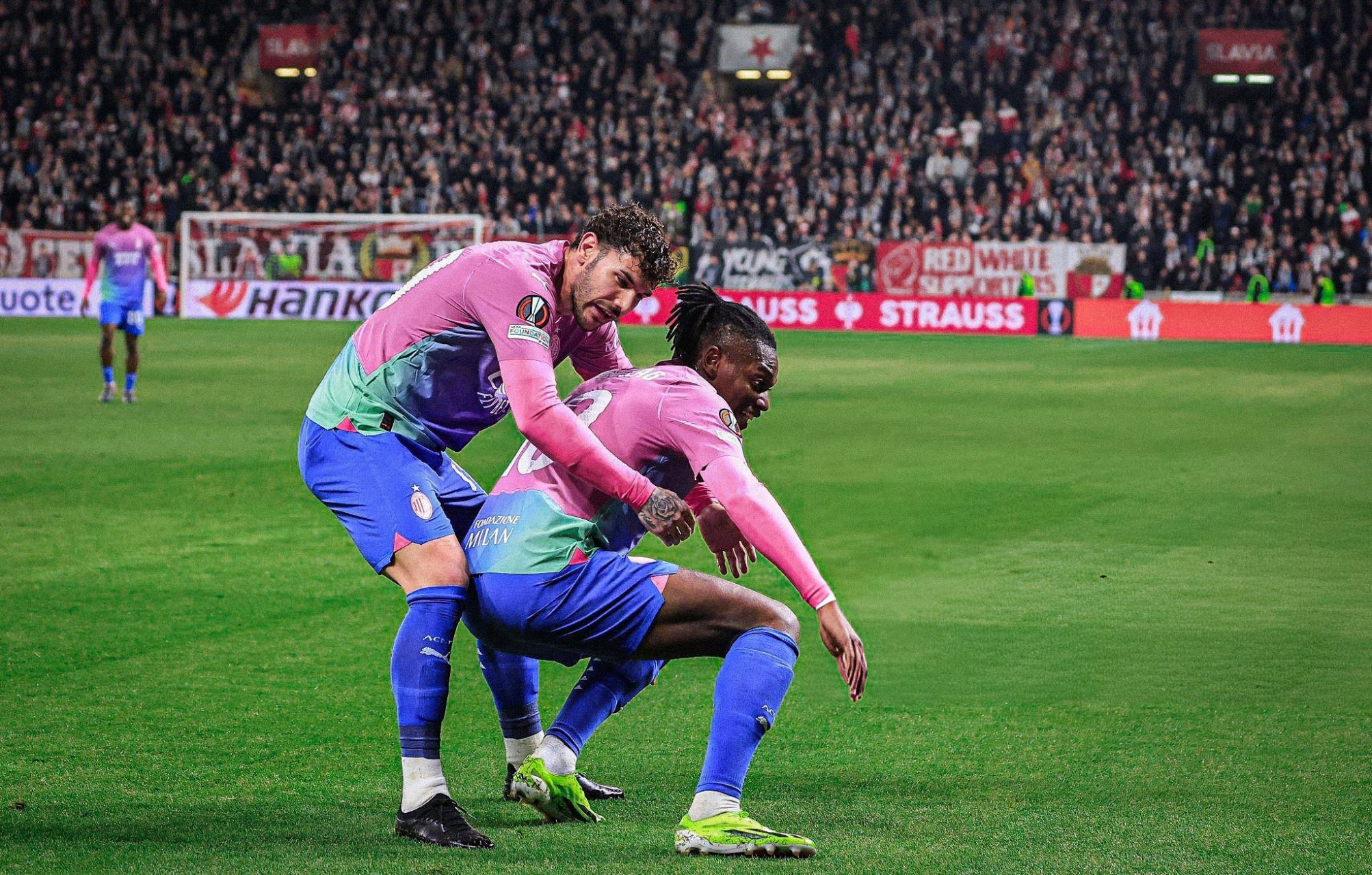 九州娱乐-关于卡利亚里客场逆袭AC米兰精彩胜利引爆现场的信息