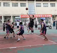 九州平台-国内篮球职业赛事迷人纷呈，球场氛围热烈欢腾
